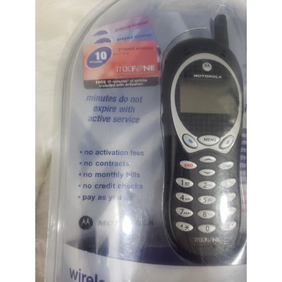 NEW Motorola Vintage Tracfone Black Phone Pay As You Go T9 Texting Y2k - Picture 4 of 8